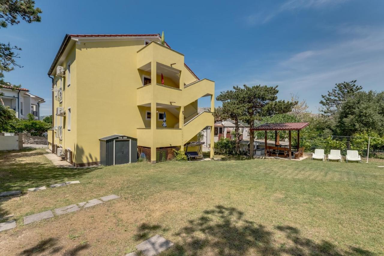 Apartments With A Parking Space Baska, Krk - 13907 Kültér fotó